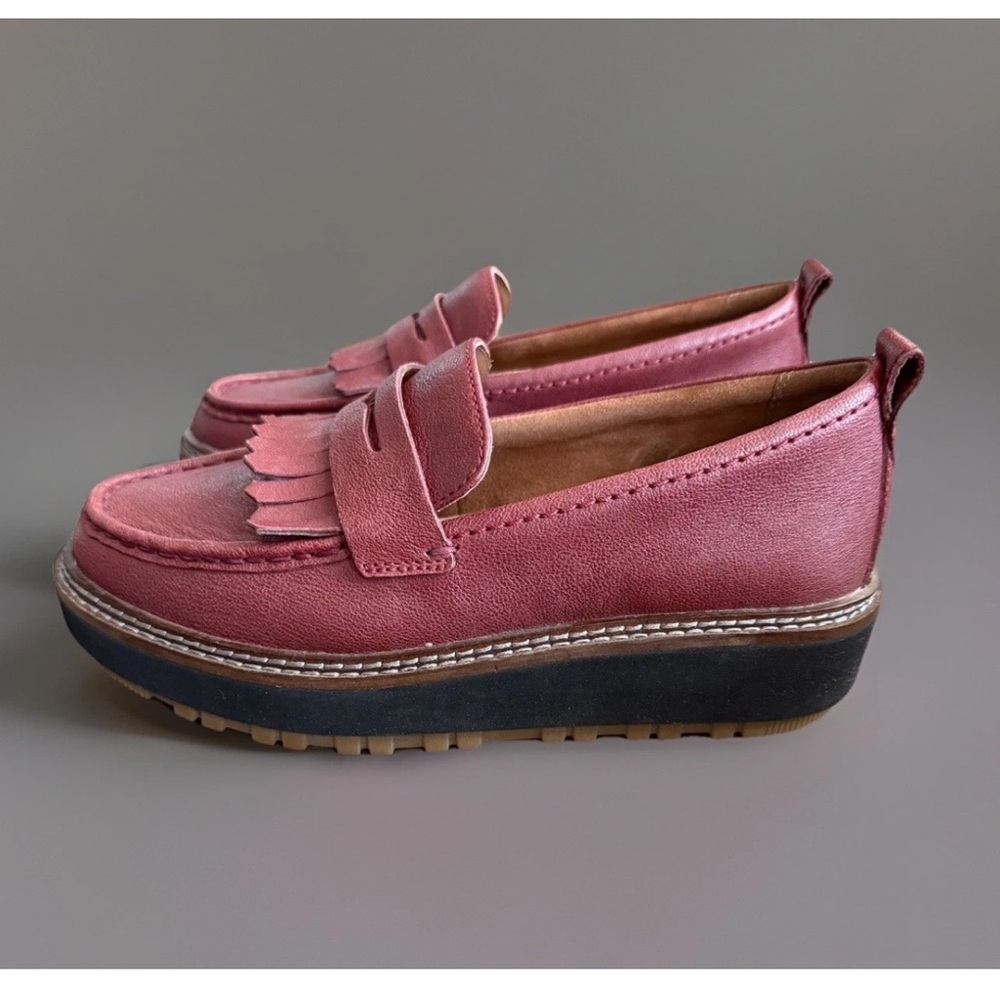 Clarks Women's Orianna W Loafer Burgundy Leather Platform Size 6.5